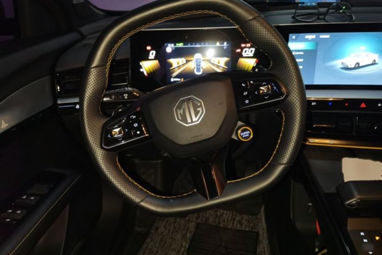 Used MG 5 Scorpio 2022 1.5T Trophy Sport Luxurious Edition Steering Wheel