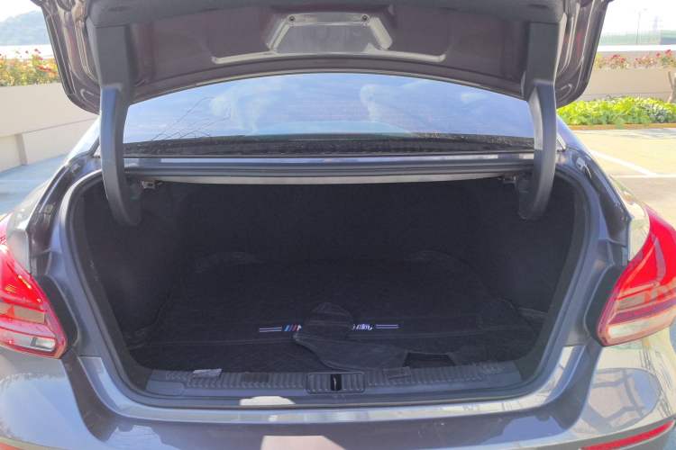 Used MG 5 Scorpio 2022 1.5T Trophy Sport Flagship Edition Trunk