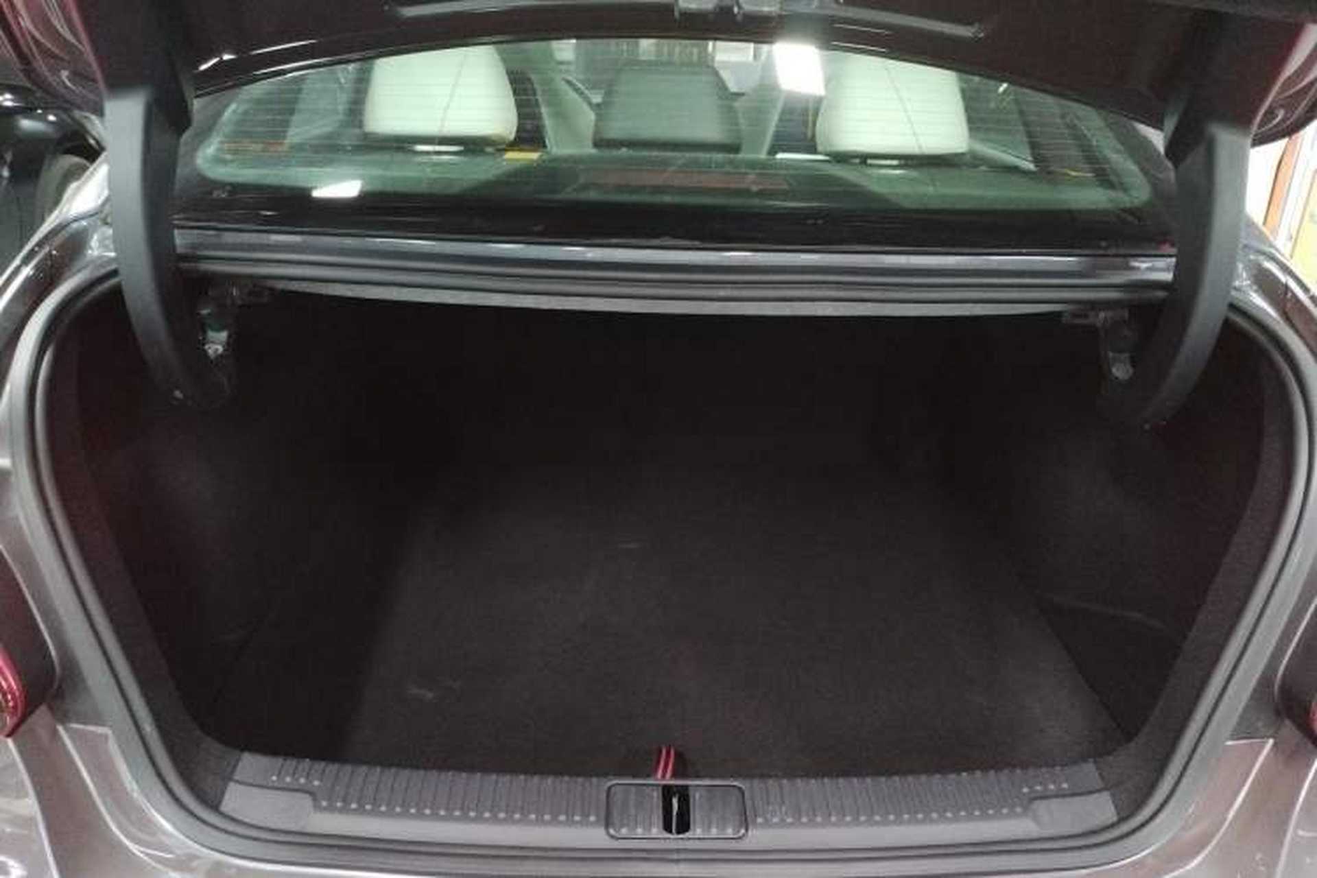 Used MG 5 Scorpio 2022 1.5T Trophy Sport Flagship Edition Trunk