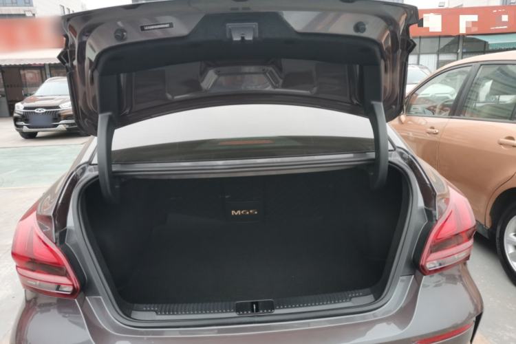 Used MG 5 Scorpio 2022 1.5T Trophy Sport Flagship Edition Trunk