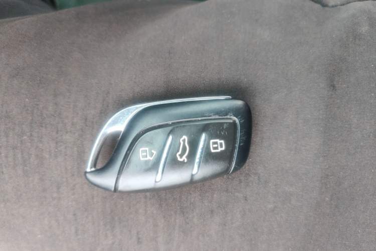 Used MG 5 Scorpio 2022 1.5T Luxury Edition Vehicle Key