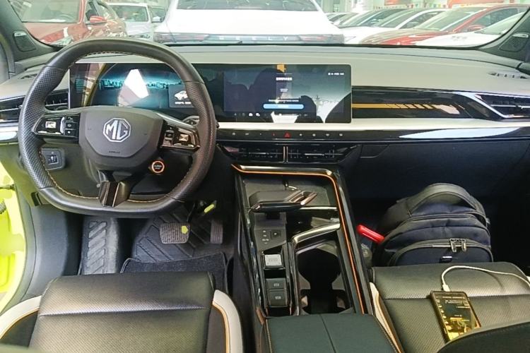 Used MG 5 Scorpio 2022 1.5T Trophy Sport Flagship Edition Center Console