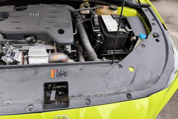 Used MG 5 Scorpio 2022 1.5T Trophy Sport Flagship Edition Engine Bay Left