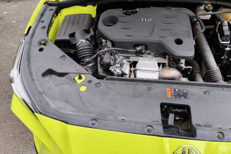 Used MG 5 Scorpio 2022 1.5T Trophy Sport Flagship Edition Engine Bay Right