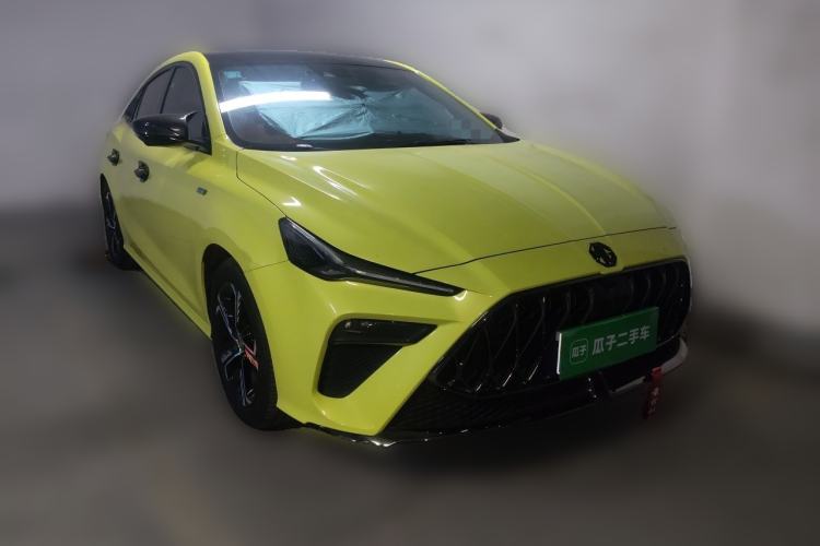 Used MG 5 Scorpio 2022 1.5T Trophy Sport Flagship Edition Front Right 45 Deg