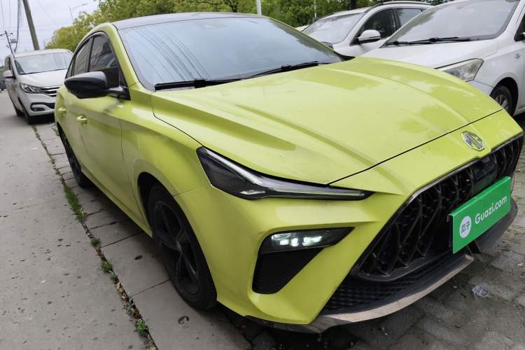 Used MG 5 Scorpio 2022 1.5T Trophy Sport Flagship Edition Front Right 45 Deg