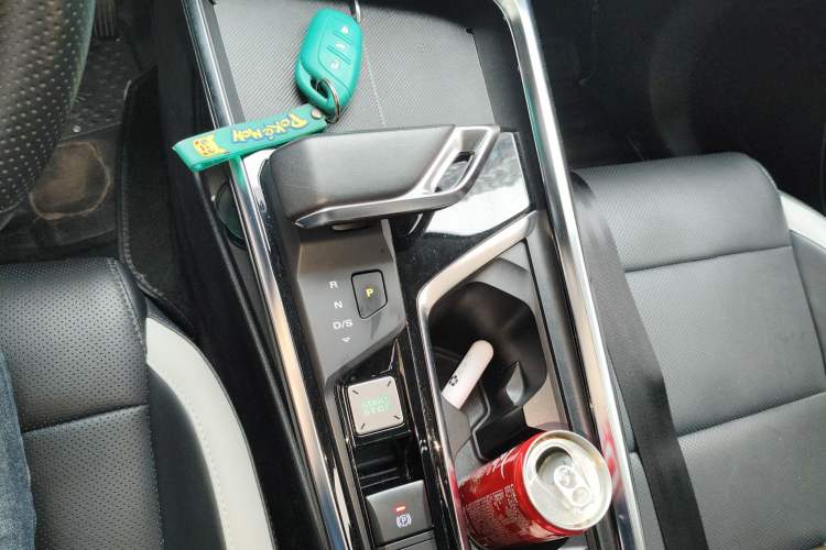 Used MG 5 Scorpio 2022 1.5T Luxury Edition Gear Lever