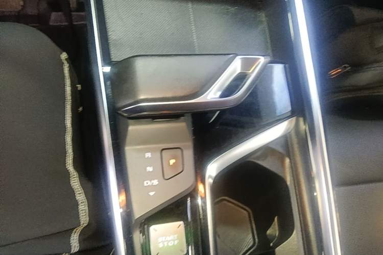 Used MG 5 Scorpio 2022 1.5T Luxury Edition Gear Lever