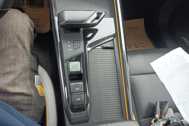 Used MG 5 Scorpio 2022 1.5T Trophy Sport Flagship Edition Gear Lever