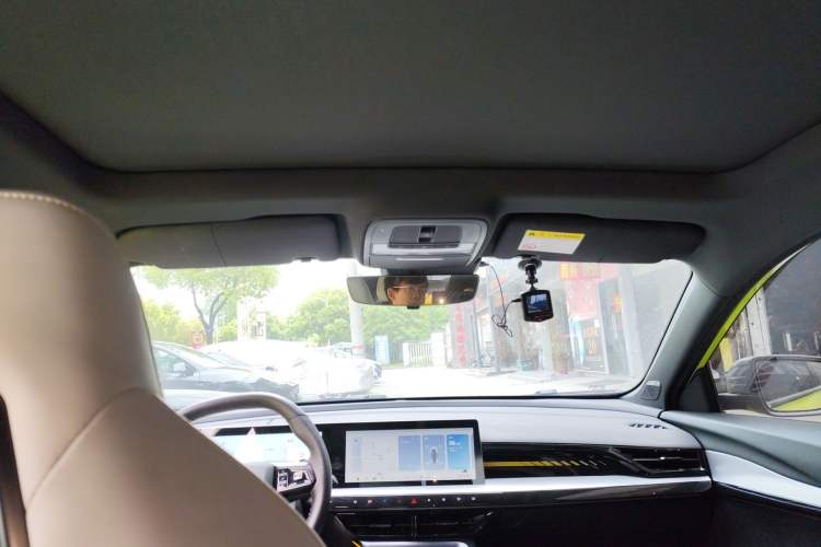 Used MG 5 Scorpio 2022 1.5T Trophy Sport Flagship Edition Headliner