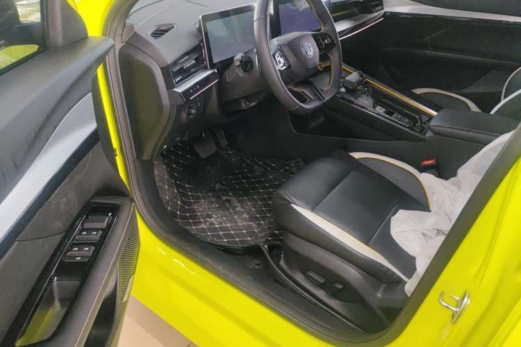Used MG 5 Scorpio 2022 1.5T Trophy Sport Flagship Edition Interior 2