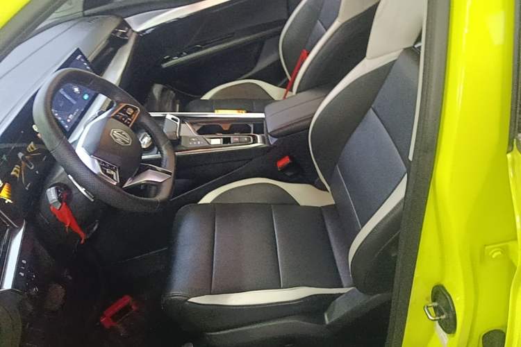 Used MG 5 Scorpio 2022 1.5T Luxury Edition Left Front Seat