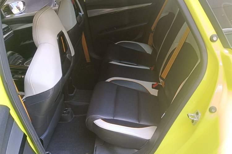 Used MG 5 Scorpio 2022 1.5T Trophy Sport Flagship Edition Left Rear Seat