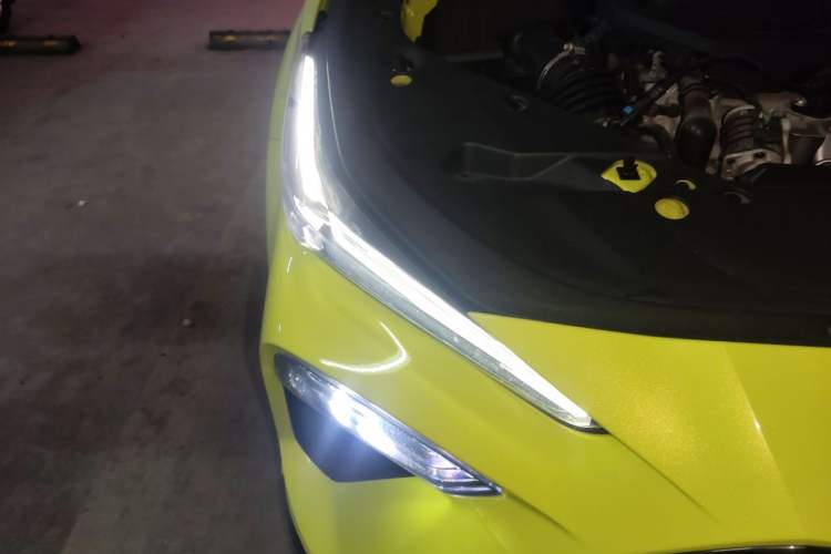 Used MG 5 Scorpio 2022 1.5T Trophy Sport Flagship Edition Right Front Headlight