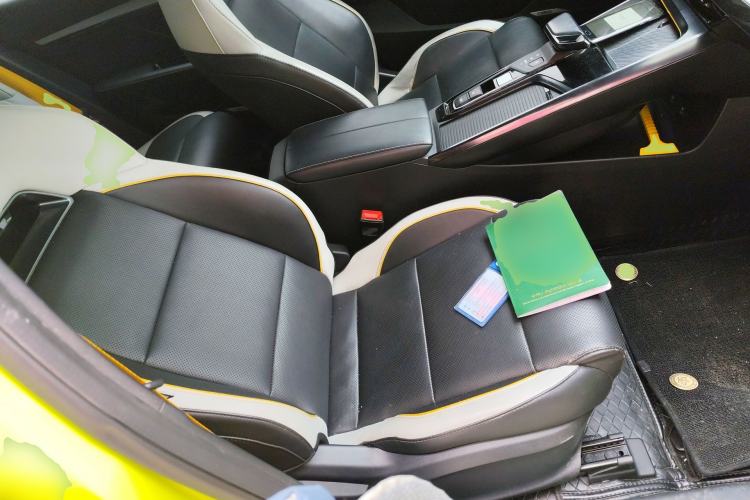 Used MG 5 Scorpio 2022 1.5T Trophy Sport Flagship Edition Right Front Seat