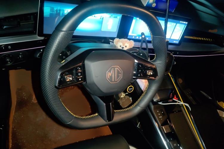 Used MG 5 Scorpio 2022 1.5T Trophy Sport Flagship Edition Steering Wheel