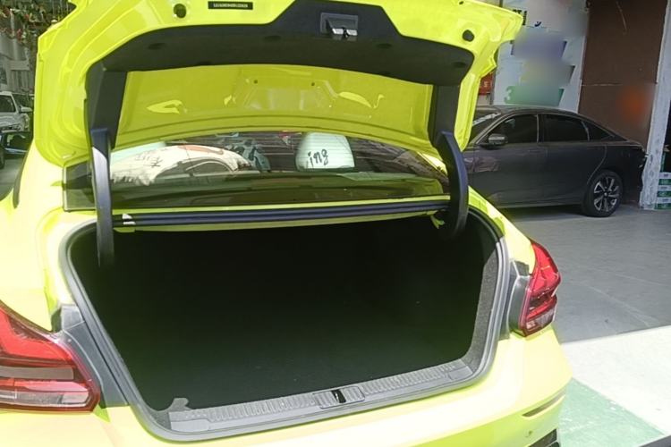 Used MG 5 Scorpio 2022 1.5T Trophy Sport Flagship Edition Trunk