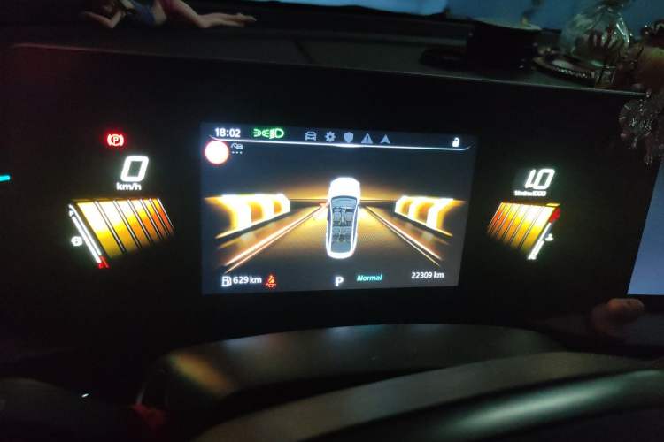 Used MG 5 Scorpio 2022 1.5T Trophy Sport Luxurious Edition Instrument Cluster
