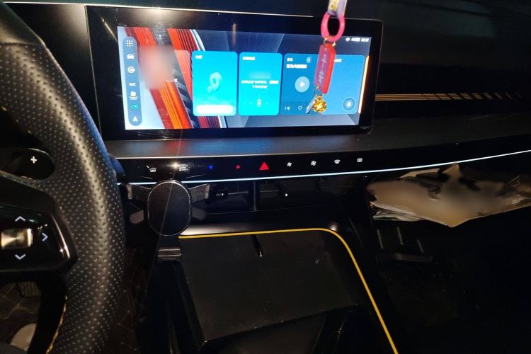 Used MG 5 Scorpio 2022 1.5T Trophy Sport Luxurious Edition Audio And AC Panel