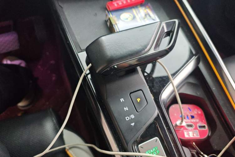 Used MG 5 Scorpio 2022 1.5T Trophy Sport Flagship Edition Gear Lever