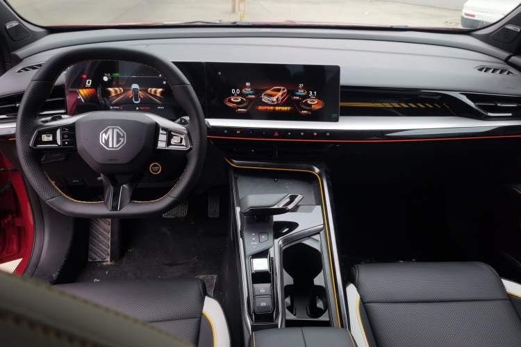 Used MG 5 Scorpio 2022 1.5T Trophy Sport Luxurious Edition Interior 3