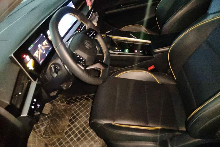 Used MG 5 Scorpio 2022 1.5T Trophy Sport Luxurious Edition Left Front Seat