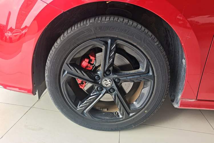Used MG 5 Scorpio 2022 1.5T Trophy Sport Flagship Edition Left Front Wheel Hub
