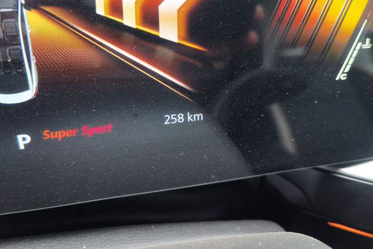 Used MG 5 Scorpio 2022 1.5T Trophy Sport Luxurious Edition Odometer Close Up