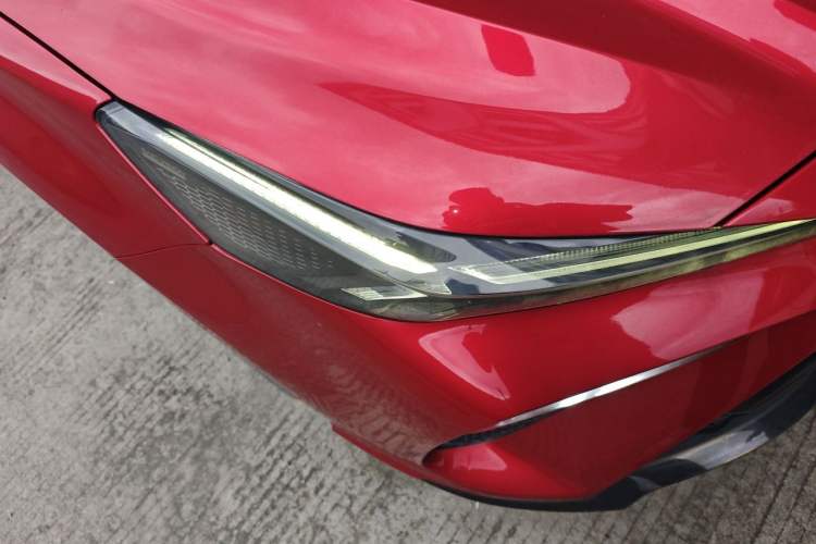 Used MG 5 Scorpio 2022 1.5T Trophy Sport Flagship Edition Right Front Headlight