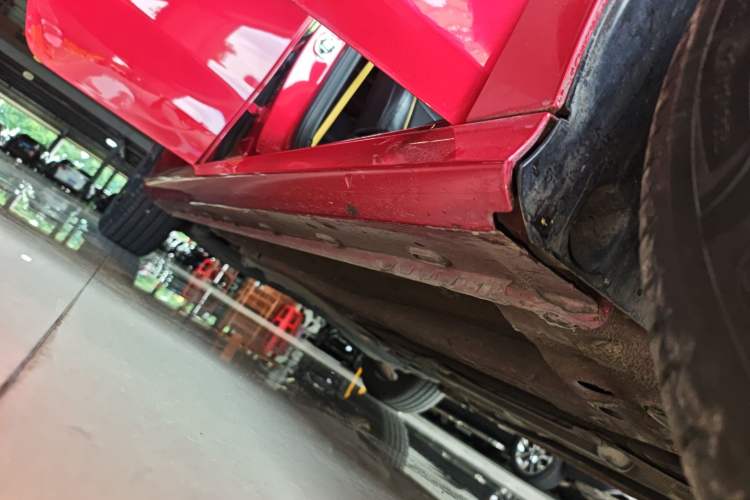Used MG 5 Scorpio 2022 1.5T Trophy Sport Flagship Edition Right Side Sill