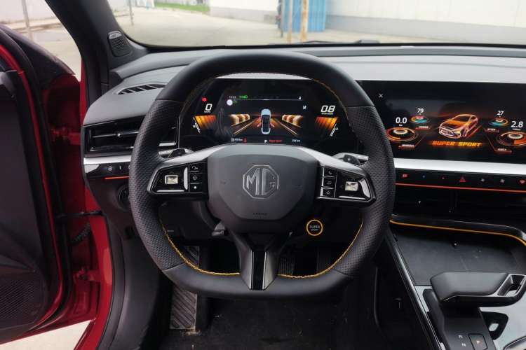 Used MG 5 Scorpio 2022 1.5T Trophy Sport Luxurious Edition Steering Wheel