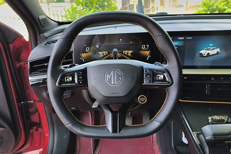 Used MG 5 Scorpio 2022 1.5T Trophy Sport Luxurious Edition Steering Wheel