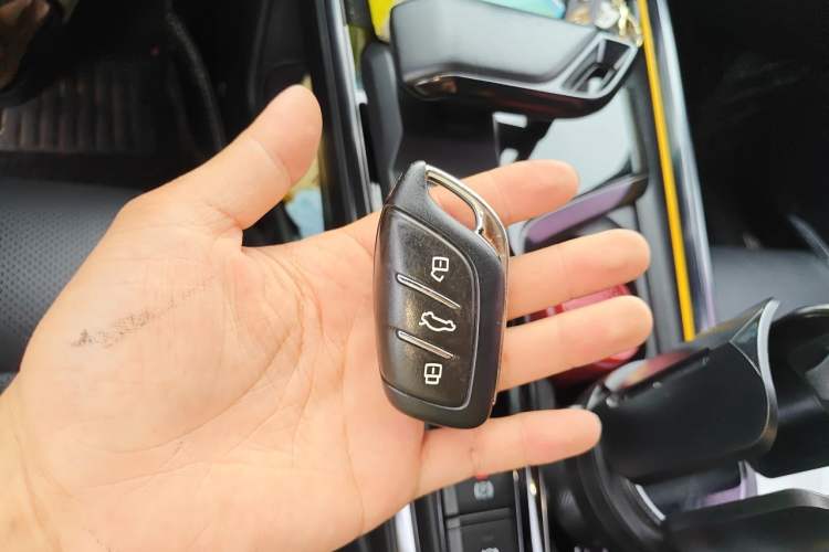 Used MG 5 Scorpio 2022 1.5T Trophy Sport Luxurious Edition Vehicle Key