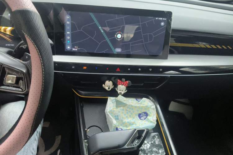 Used MG 5 Scorpio 2022 1.5T Trophy Sport Luxurious Edition Audio And AC Panel