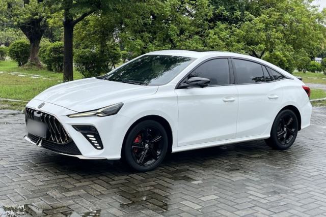 Ojetý MG 5 Scorpio 2022 1.5T Trophy Sport Luxurious Edition