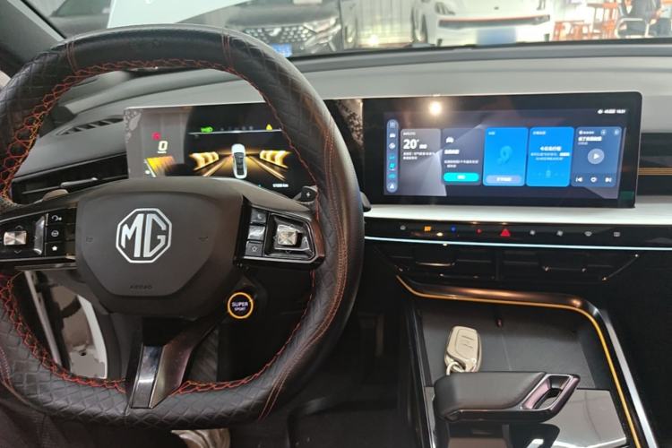 Used MG 5 Scorpio 2022 1.5T Trophy Sport Luxurious Edition Center Console