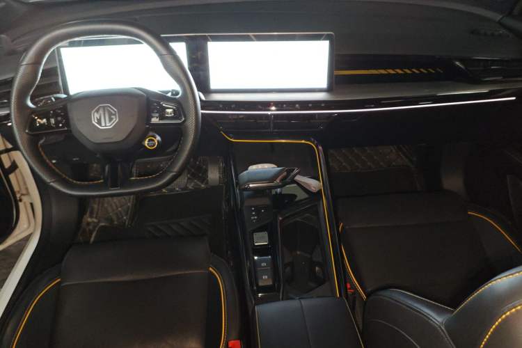 Used MG 5 Scorpio 2022 1.5T Trophy Sport Flagship Edition Center Console