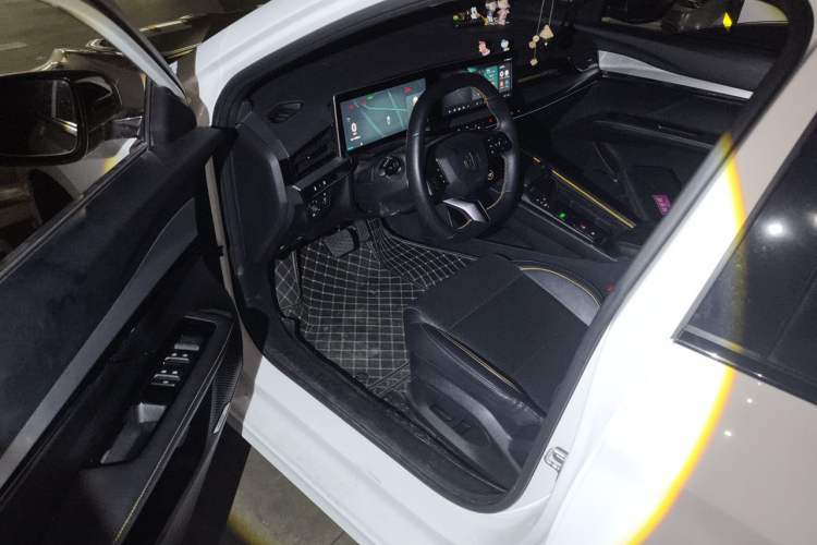 Used MG 5 Scorpio 2022 1.5T Trophy Sport Flagship Edition Driver Seat