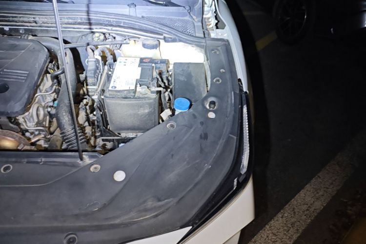 Used MG 5 Scorpio 2022 1.5T Luxury Edition Engine Bay Left