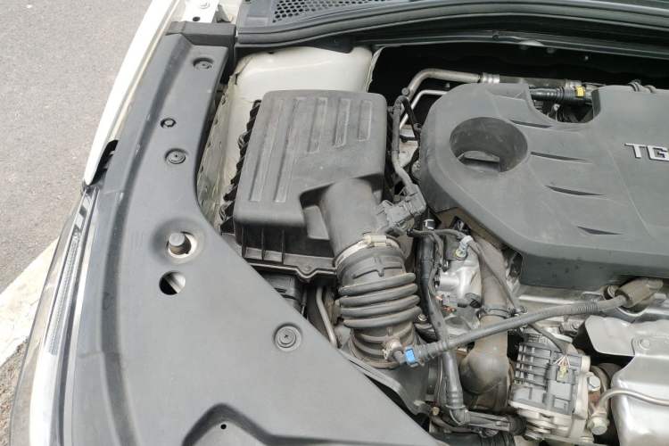 Used MG 5 Scorpio 2022 1.5T Trophy Sport Luxurious Edition Engine Bay Right