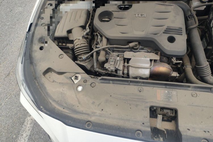 Used MG 5 Scorpio 2022 1.5T Luxury Edition Engine Bay Right