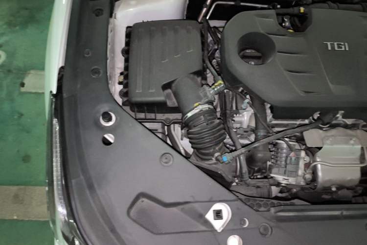 Used MG 5 Scorpio 2022 1.5T Trophy Sport Luxurious Edition Engine Bay Right