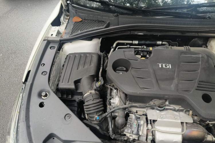Used MG 5 Scorpio 2022 1.5T Trophy Sport Luxurious Edition Engine Bay Right