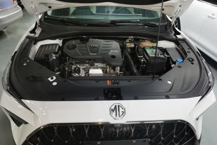 Used MG 5 Scorpio 2022 1.5T Luxury Edition Engine Bay