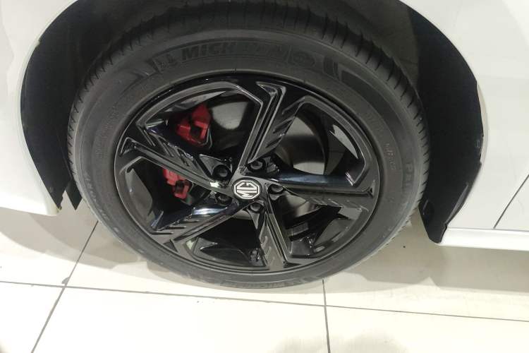 Used MG 5 Scorpio 2022 1.5T Trophy Sport Luxurious Edition Exterior 7