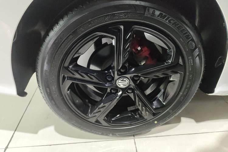 Used MG 5 Scorpio 2022 1.5T Trophy Sport Luxurious Edition Exterior 8