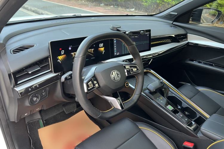 Used MG 5 Scorpio 2022 1.5T Trophy Sport Luxurious Edition Exterior 9