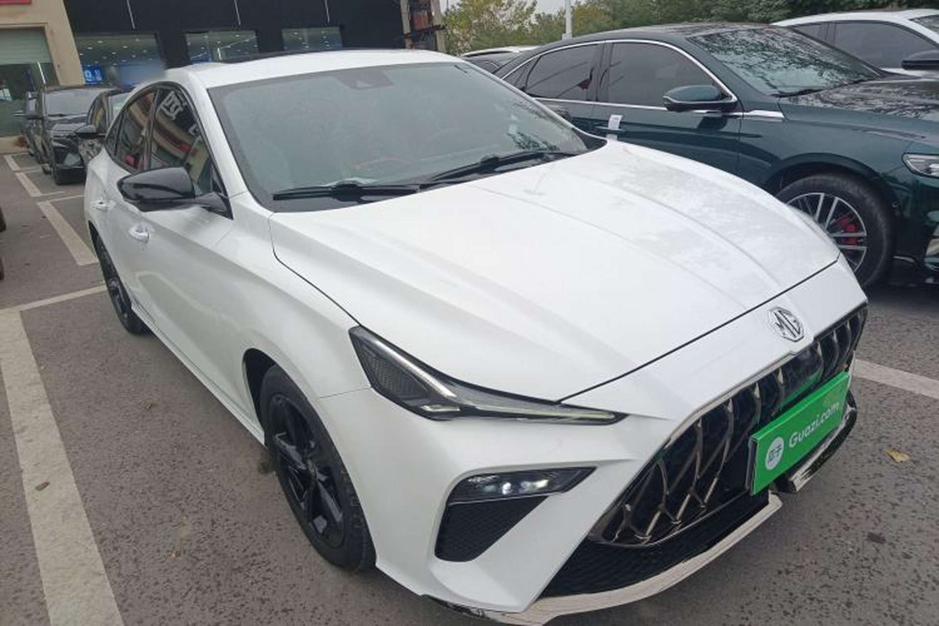 Used MG 5 Scorpio 2022 1.5T Trophy Sport Luxurious Edition Front Right 45 Deg