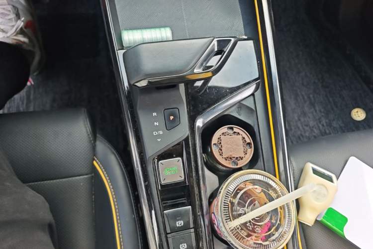 Used MG 5 Scorpio 2022 1.5T Trophy Sport Luxurious Edition Gear Lever