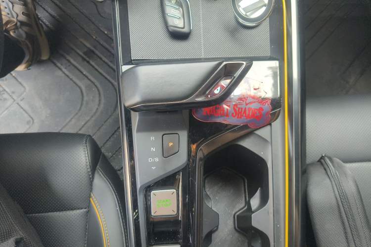 Used MG 5 Scorpio 2022 1.5T Trophy Sport Luxurious Edition Gear Lever